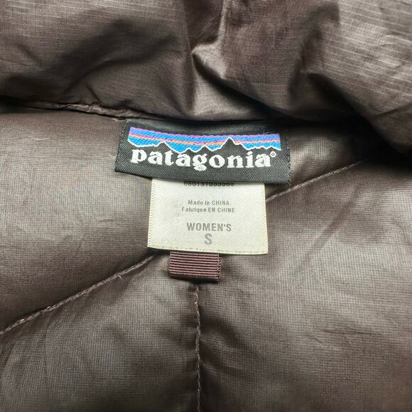 Patagonia | Women | Tres 3-In-1 INSIDE ONLY Quilted Down Parka Jacket | Small - Picture 8 of 12
